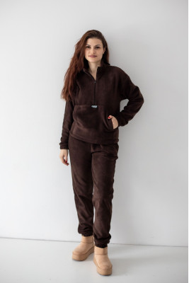 Костюм жіночий